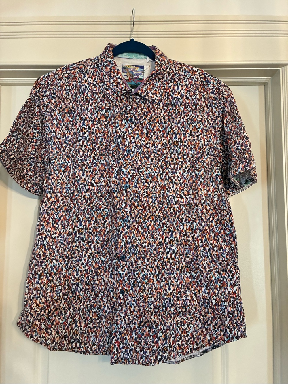 Robert Graham "Collector Collection” the "Mohave" Dinosaur Shirt - RARE
Size 2XL